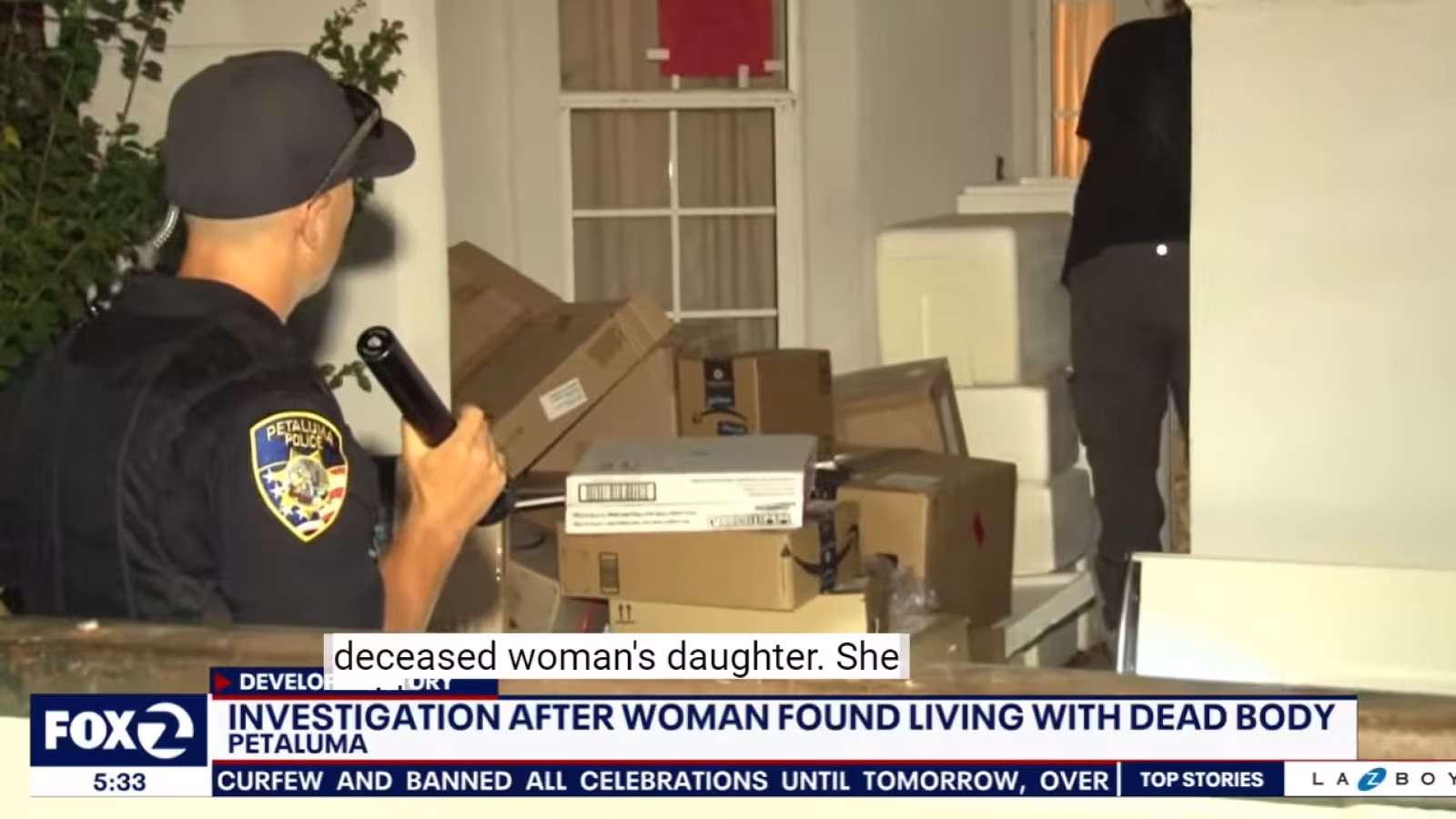 Elle vit avec sa mère morte pendant 18 mois