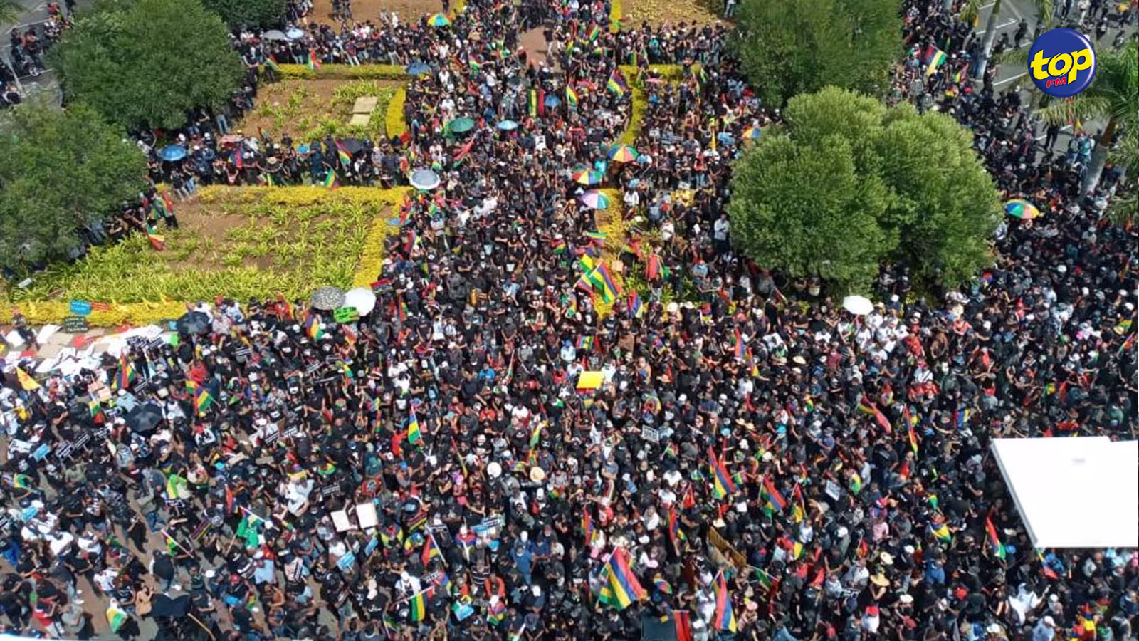 Il y a un mois jour pour jour….le 29 Aout ,150 mille citoyens descendaient dans les rues de Port-Louis.