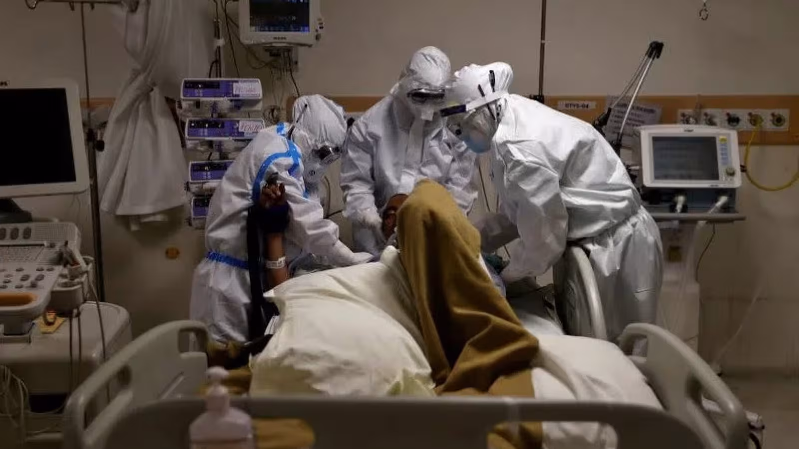 1 000 médecins indiens tués par la pandémie, dont 50 dimanche dernier