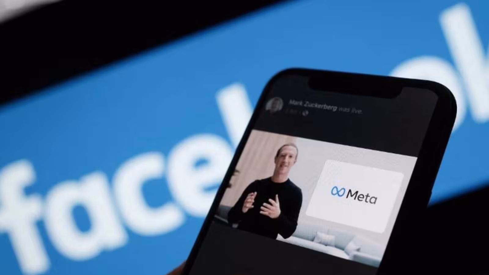 Menacé par la comète TikTok, Facebook peine à séduire chez les jeunes