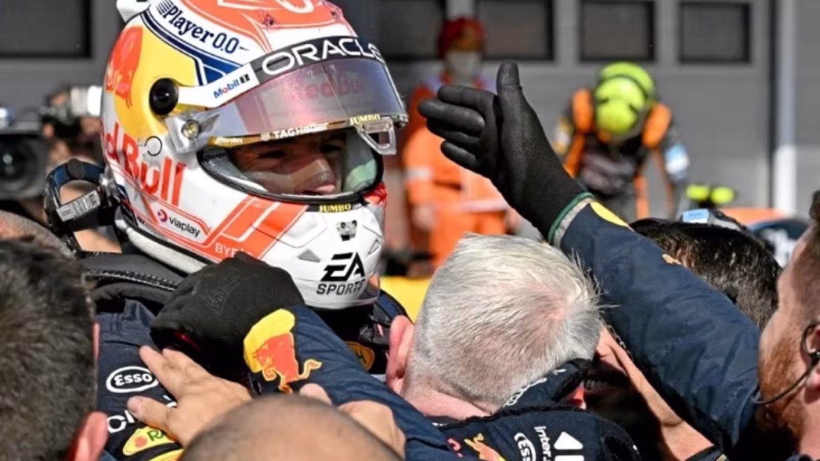 Formule 1 : au Grand Prix de Hongrie, Max Verstappen offre à Red Bull une 12e victoire consécutive, un record