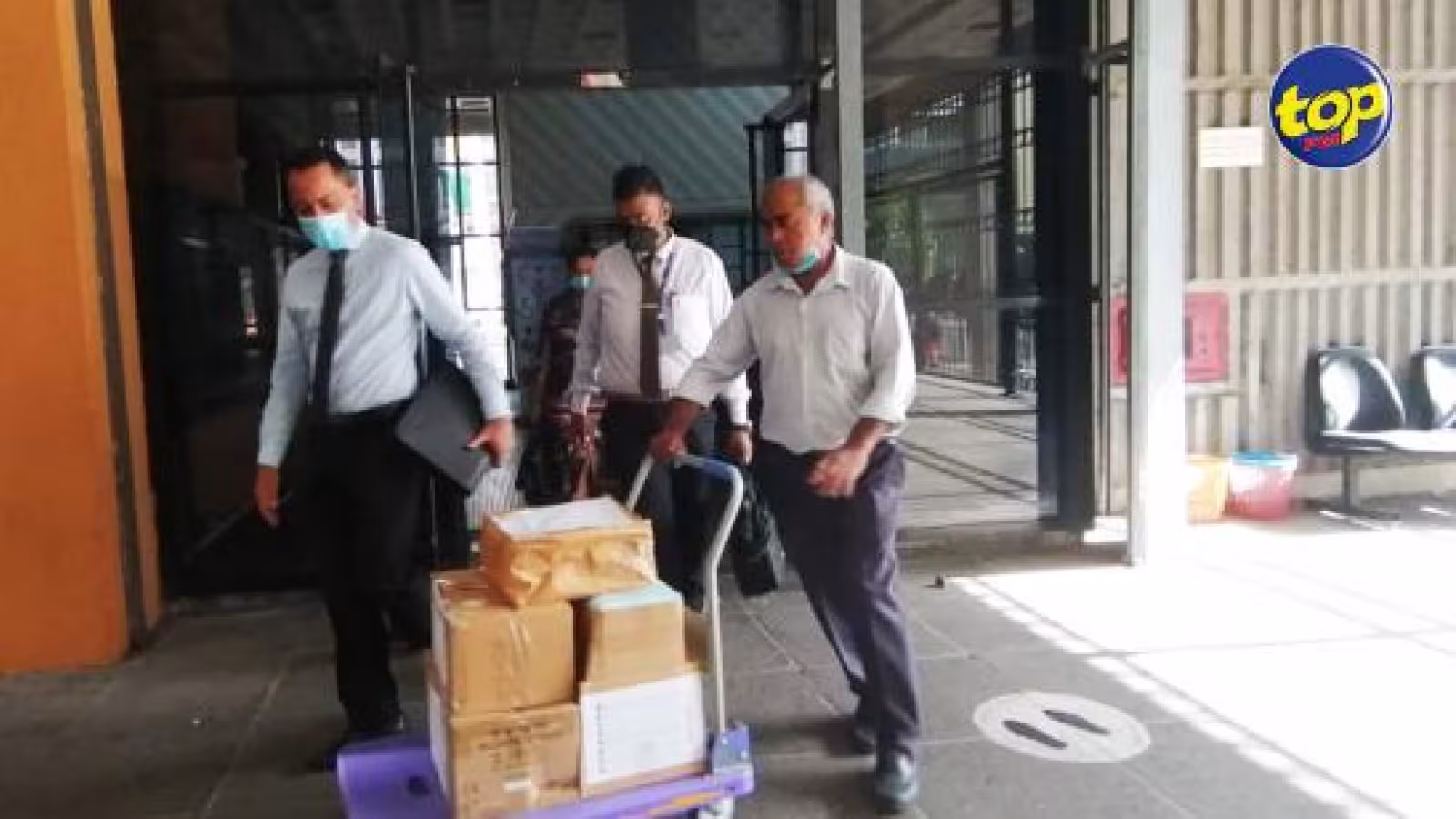 Scandale allégué concernant l’achat de produits médicaux durant le confinement : Rs 139 millions sur un total de Rs 208 millions déboursées pour les équipements de protection … Hyperpharm se taille la part du lion… une fois de plus !