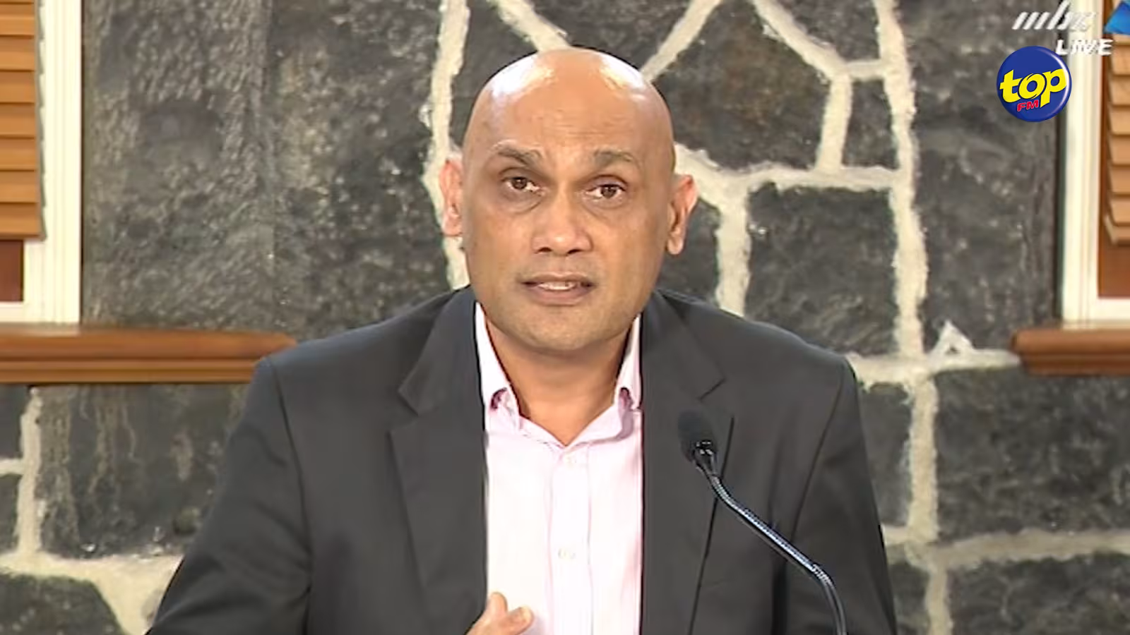Covid-19 : Deux cas enregistrés sur un vol en provenance de l’Inde