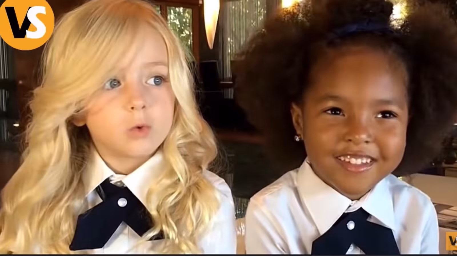 Amelia et Jasmine les premières jumelles identiques noires et blanches du Royaume-Uni