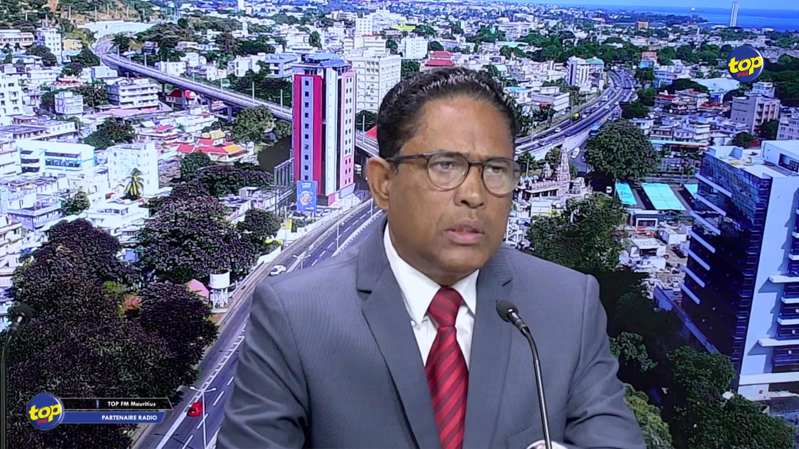 Vente à la barre :’Il est impératif de revoir tout le système !’ insiste l’avoué Pazhany Rangasamy