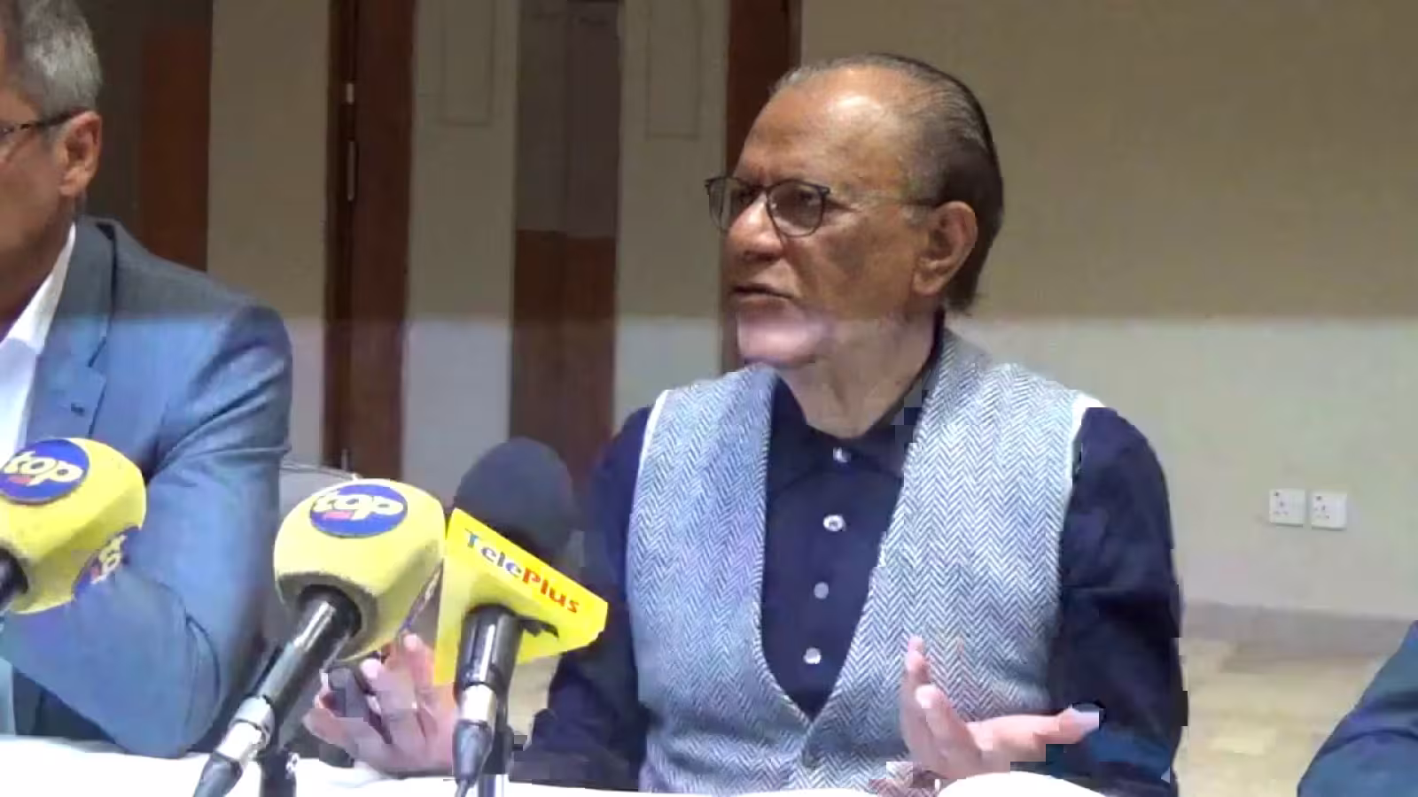 Les commerçants confrontés à des difficultés : « commerce fin à genou complètement parce qui pena aucun relance l’économie de la part du gouvernement », regrette Raj Appadu