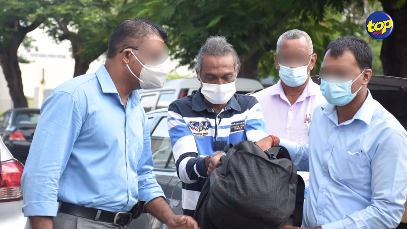 Après six ans passés en prison à La Réunion : Le skipper Mike Brasse arrêté à son arrivée à l’aéroport cet après-midi