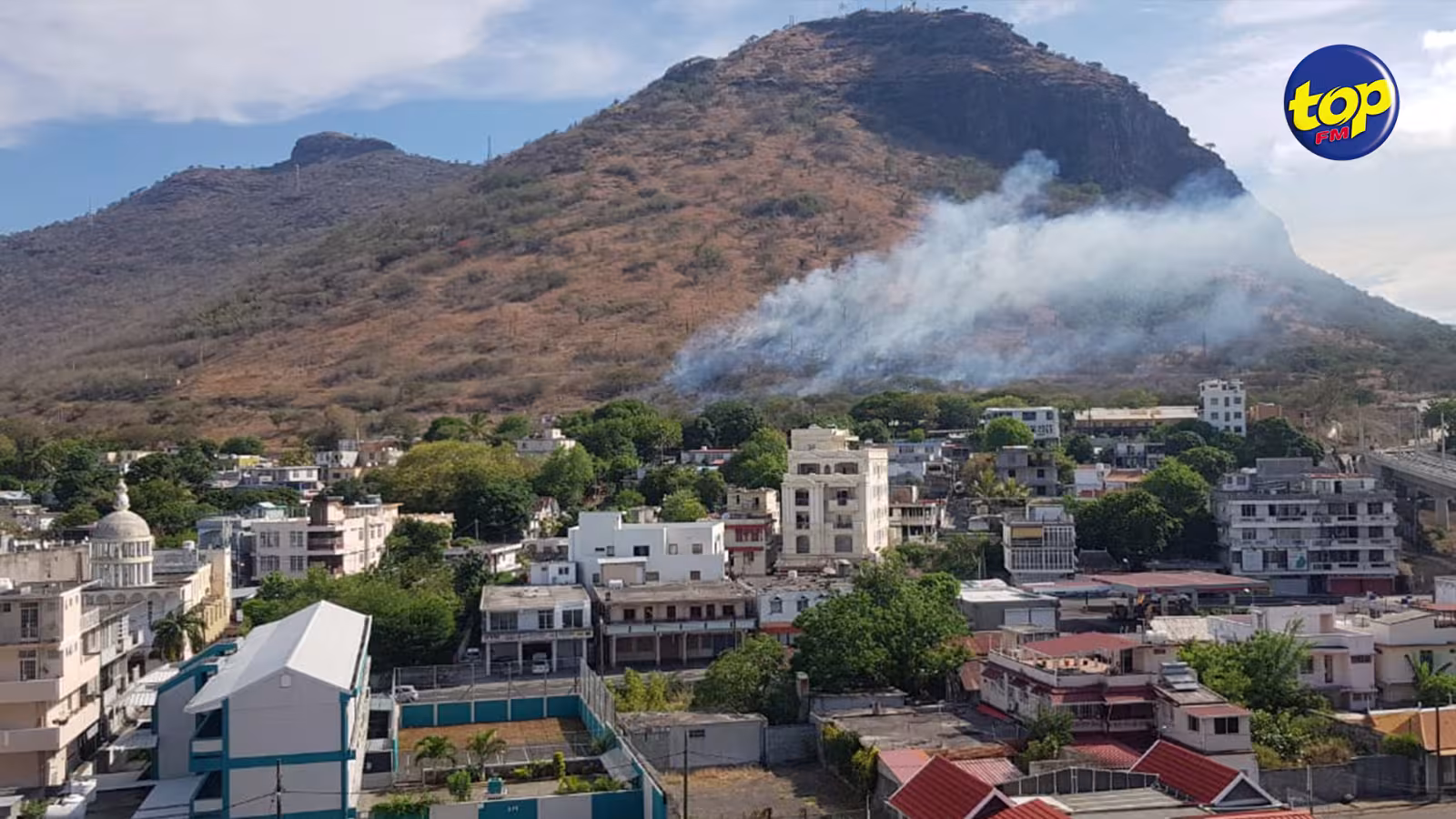 Un incendie s’est déclaré sur la montagne des Signaux