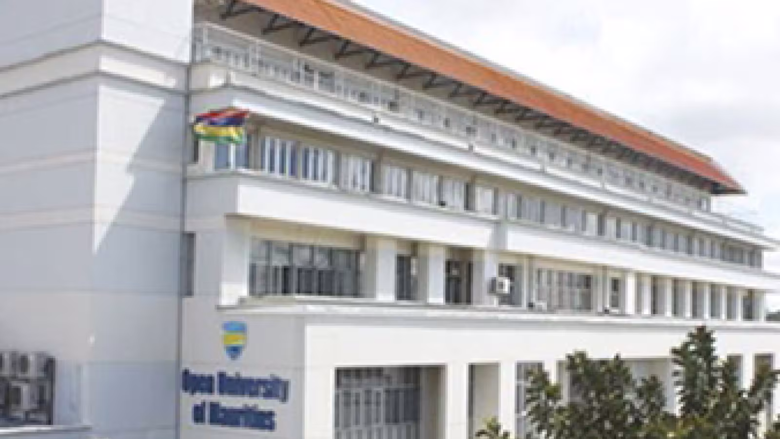 Dose de rappel : le communiqué de l’Open University of Mauritius fait des mécontents