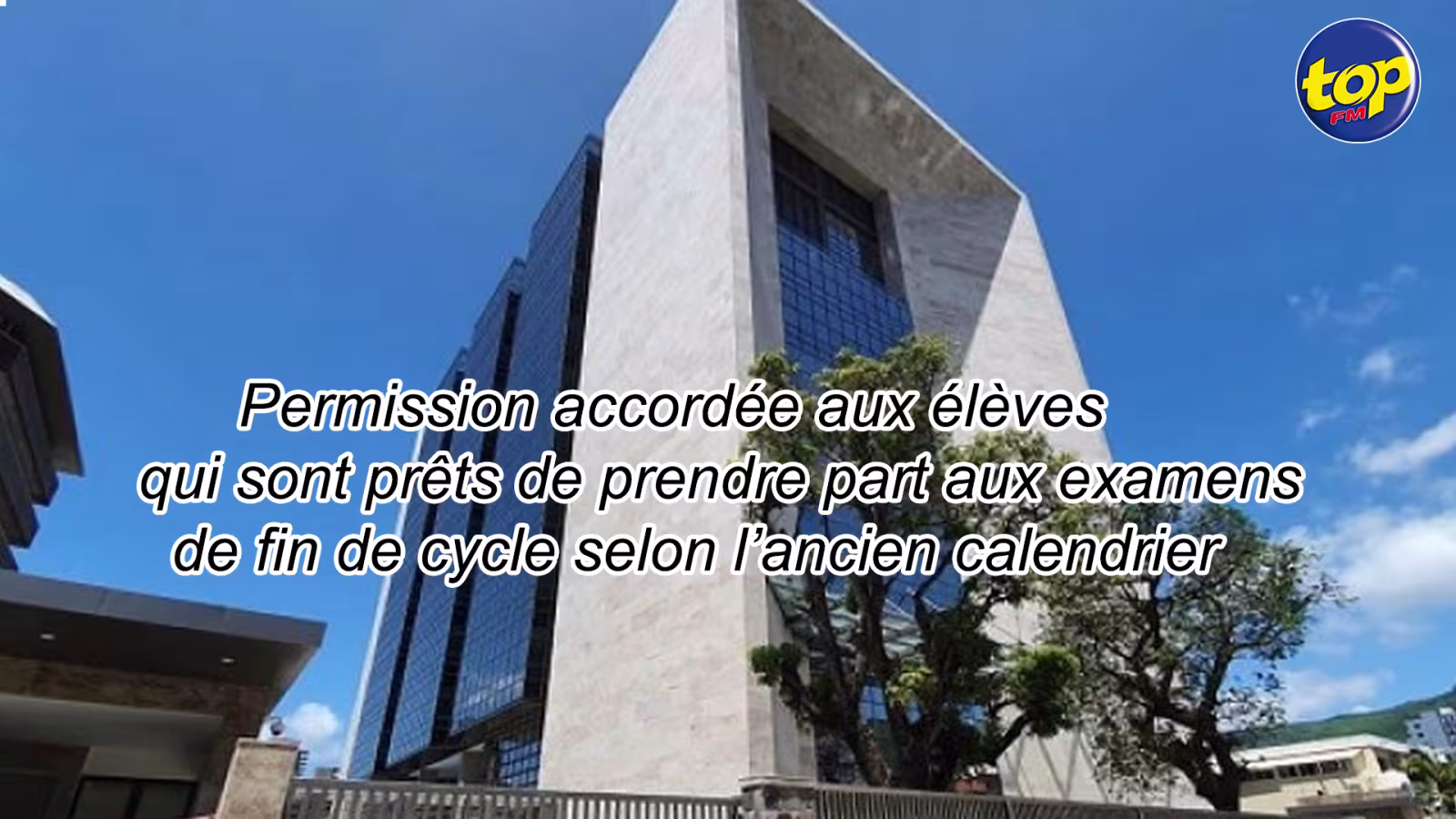 Extension du calendrier scolaire et renvoi des examens de fin de cycle : les deux parents retirent leur motion contre le ministère de l’Éducation
