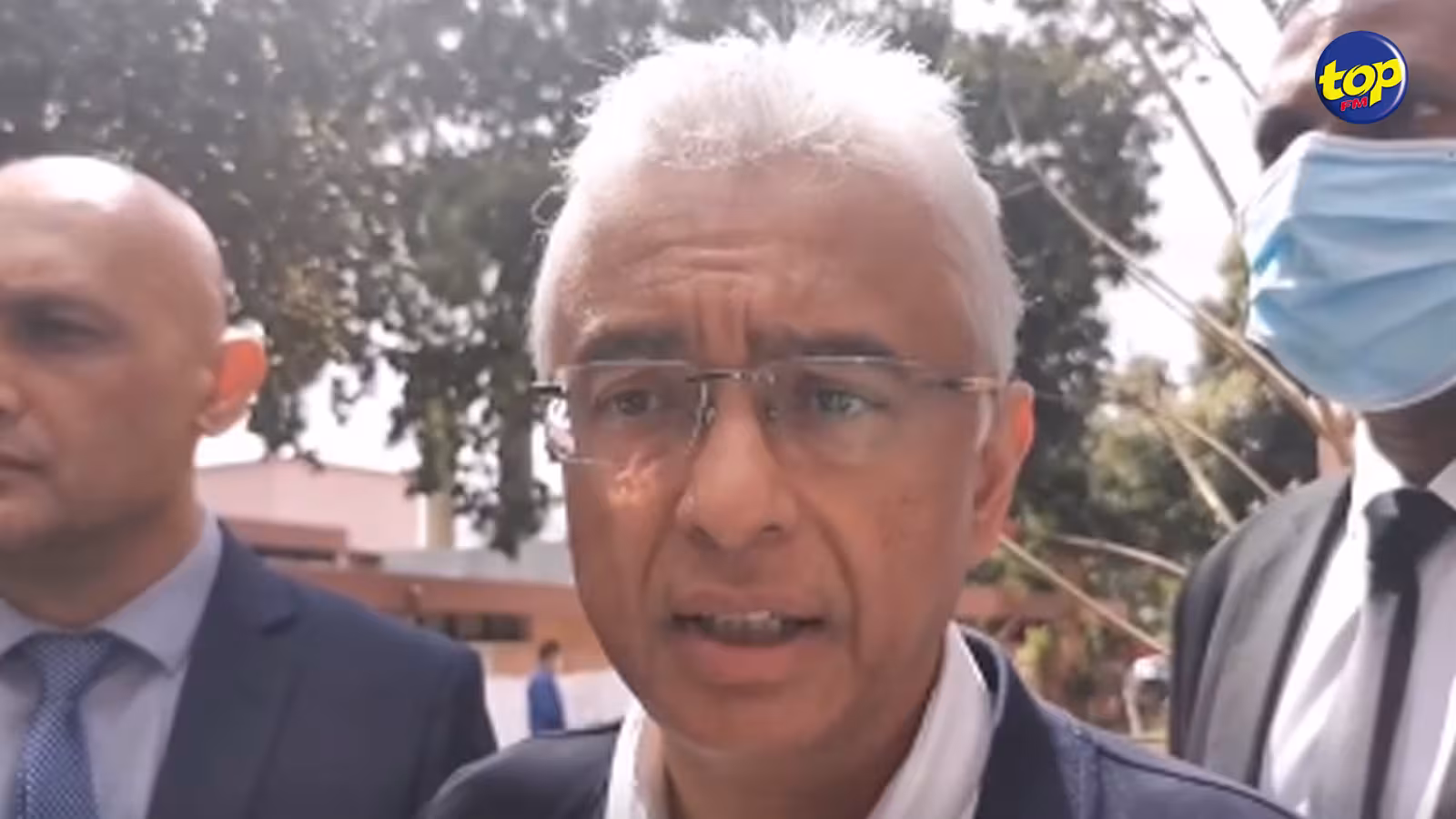 Tragédie en mer avec le décès de deux officiers de la MPA : ‘maleresement inn ariv ene accident, mo tenir a presente mo sympathies à sa deux familles la’, avance Pravind Jugnauth