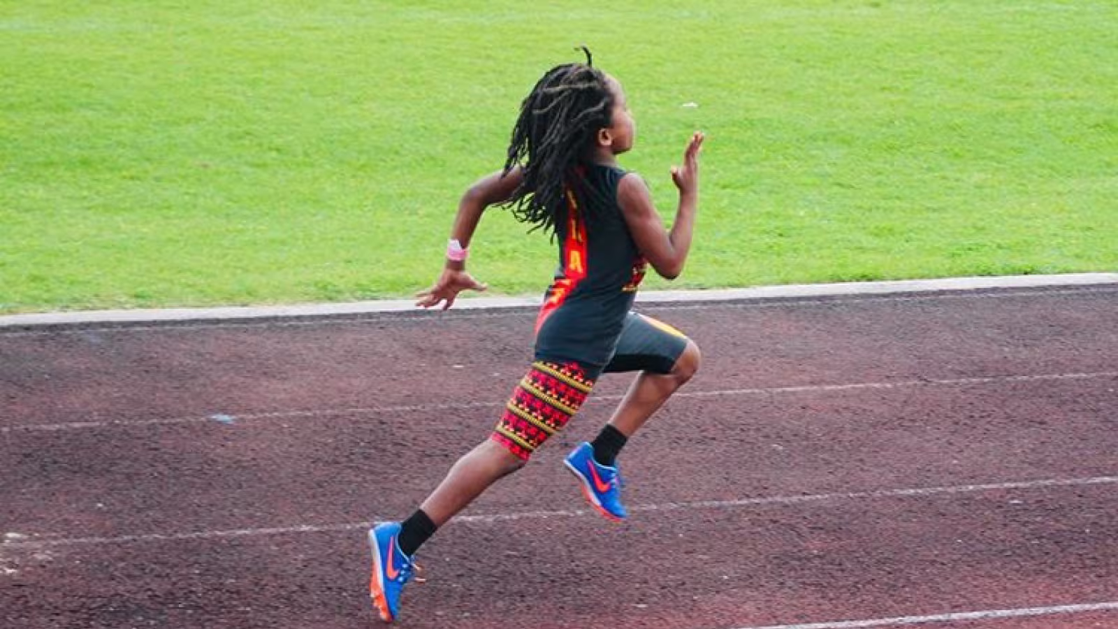 À 7 ans il devient le garçon le plus rapide du monde et le futur Usain Bolt