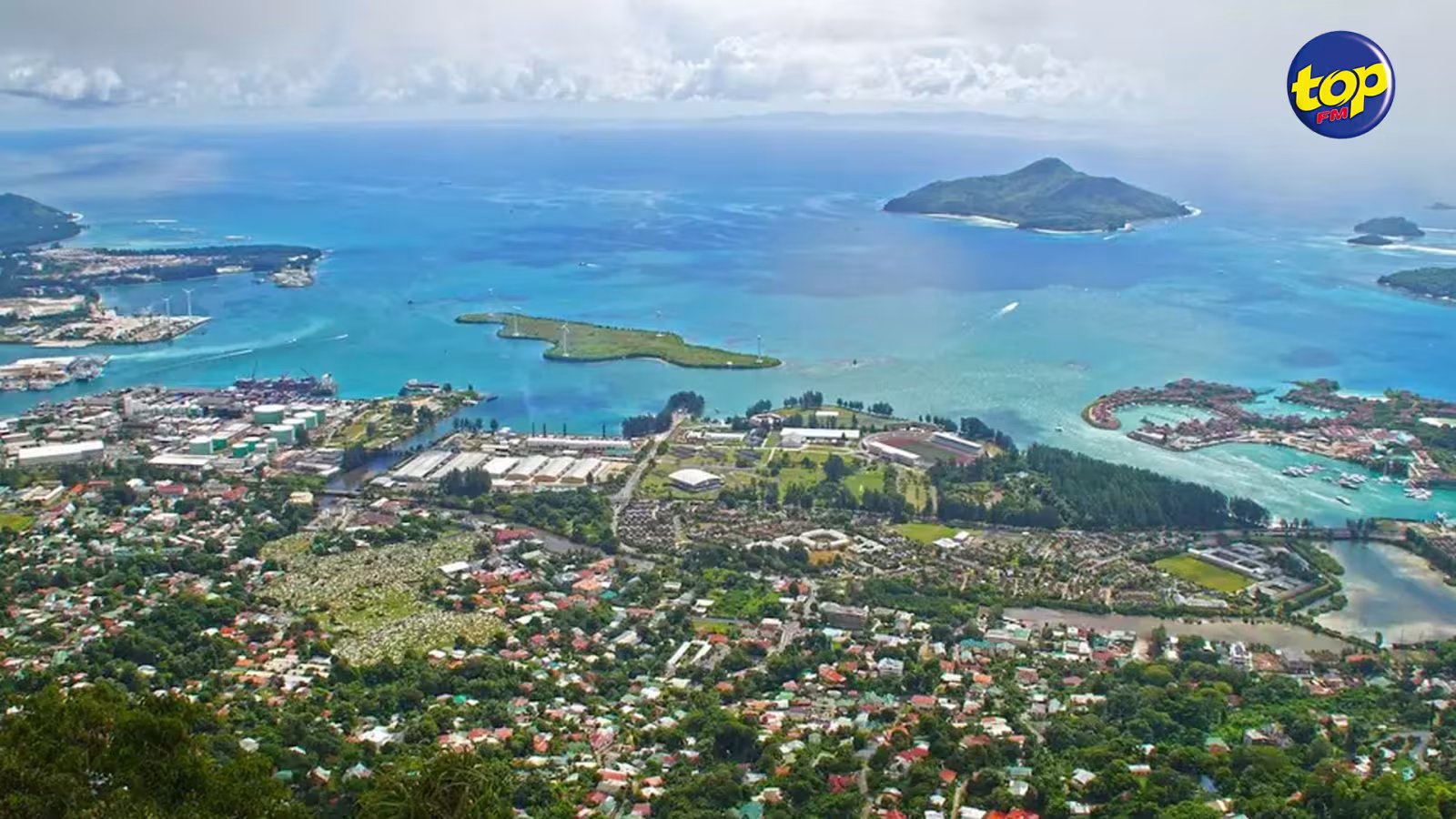 Bloqués aux Seychelles : “lavi ser isi! pena personn ki pre pou ed nou” lance un Mauricien