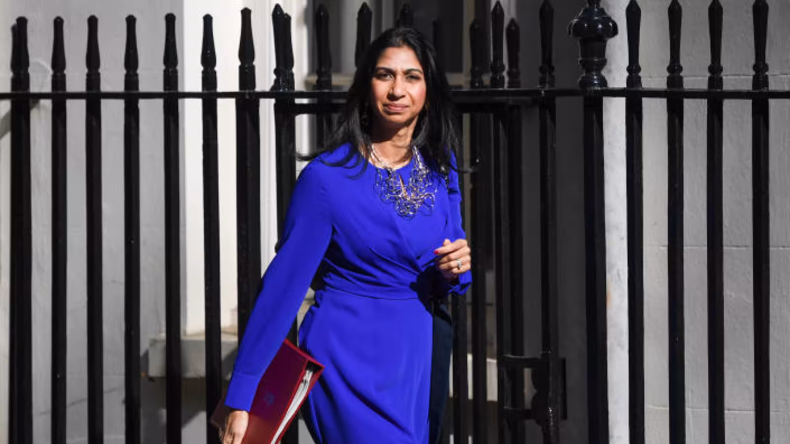 Immigration : Suella Braverman s’attire les foudres de l’ONU et Elton John après des propos controversés