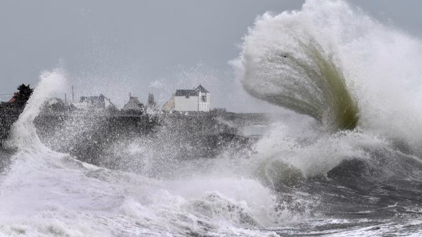 Cyclone Eunice tue 13 personnes en Europe