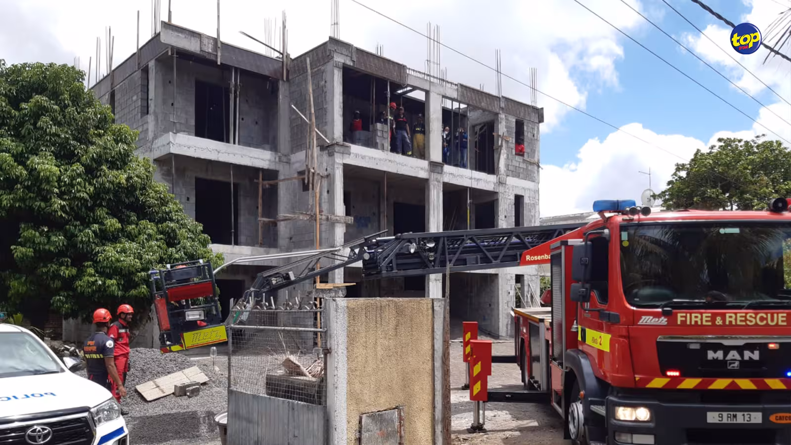 Sur un chantier à Quatre-Bornes : un maçon grièvement blessé après une chute d’un bâtiment en construction