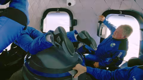 A 90 ans l’acteur de Star Treck fait un voyage dans l’espace