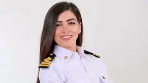 La première femme capitaine de navire en Égypte, ‘blâmée’ pour l’accident de l’Ever Given