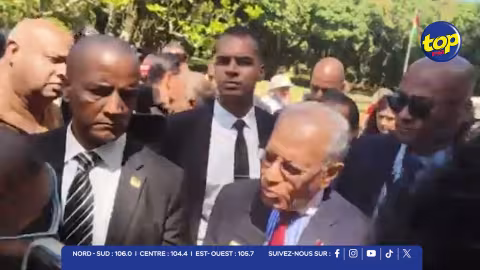 126e anniversaire de SSR : le Premier ministre, Dr Navin Ramgoolam salue le parcours exceptionnel du Père de la Nation 