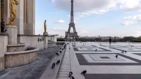 Covid-19 : confinement d’un mois pour Paris et une partie de la France