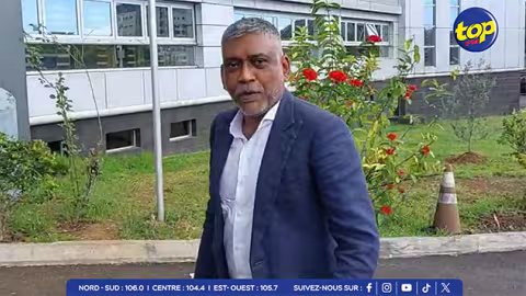 Affaire des valises : Josian Deelawon affirme que l’argent saisi était un don remis par Pravind Jugnauth et admet avoir pris des photos avec lui au restaurant Alchemy