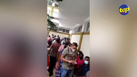 Au centre de vaccination de Flacq : une file d’attente interminable provoque le mécontentement