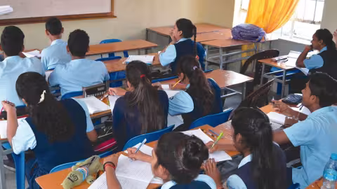 Éducation : Les classes en présentiel reprennent ce mardi