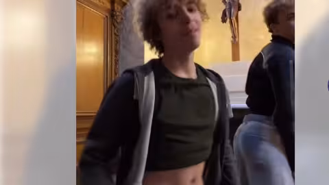 Blasphème : 2 jeunes menacés de mort pour avoir dansé en crop top dans une église