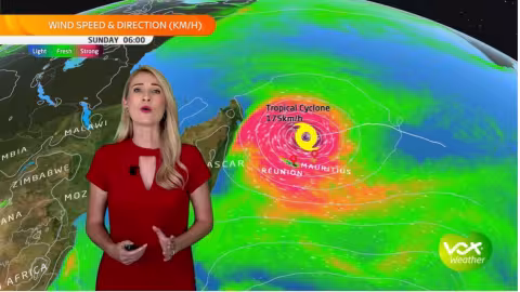 Le cyclone Freddy provoque des vagues de 7 mètres