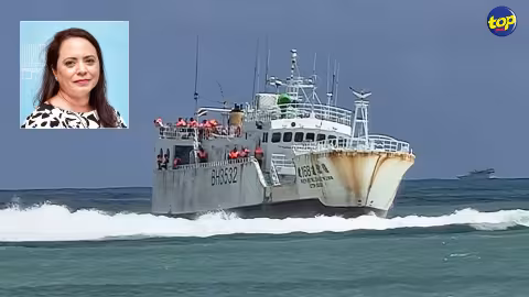 Le Weng Hang Dar 168 en difficulté au large de Pointe aux Sables : « Peut-être jusqu’à la fin de la soirée pou reisi remork le navire » indique Dorine Chukowry