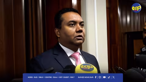 le ministre des TIC, Deepak Balgobin