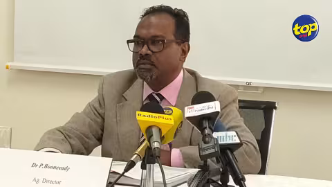 Des critères spécifiques pour Maurice établis concernant la pluviométrie : « Si nu gagne 25 mm de pluies en 30 mins c’est bane grosses pluies ki cav cause bane Flash Floods…nu pu emet ene heavy rain warning », explique le Dr Prithiviraj Booneeady