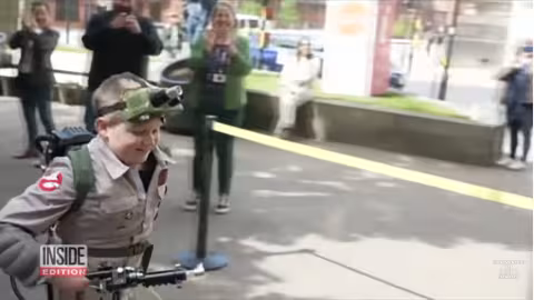 Vivant avec seulement la moitié d’un cœur :  Il se fait chasseur de fantômes ( Ghostbuster)  à Leeds