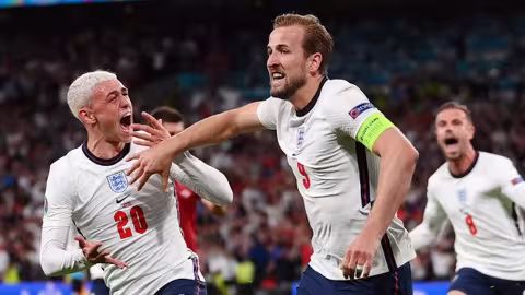 Euro 2020 : Angleterre 2-1 Danemark