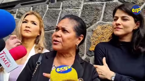 Expulsées hier par le speaker : Karen Foo Kune-Bacha, Joanna Bérenger et Arianne Navarre-Marie, suspendues pour la séance de ce mercredi