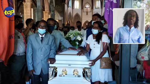Funérailles émouvantes de Ludovic Duportail, décédé au Canada, ce mardi à l’église St François Xavier : « Il devait venir à Maurice cette année pour la célébration de nos noces d’argent », pleure sa mère
