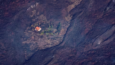 Une «maison miracle» à La Palma survit à une énorme coulée de lave