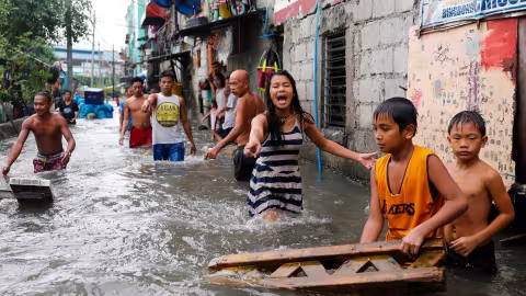 La capitale des Philippines sous l’eau, après le passage du typhon Vamco