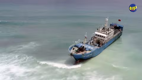 11 mois de cela : Le Lu Rong Yuan Yu 588 s’échouait à Pointe-aux-Sables…