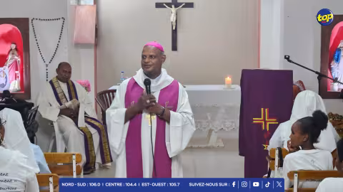 À Agaléga : Message empreinte d’espoir, d’émotion et de solidarité de Mgr Jean-Michel Durhone 