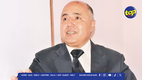 Au Népal : le Dr Rameshore Khanal à la tête des Finances ; en tant que ministre, celui-ci renonce aux privilèges