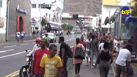 En ce dernier jour de l’an 2022 : L’ambiance est à la fête dans les rues de Port-Louis
