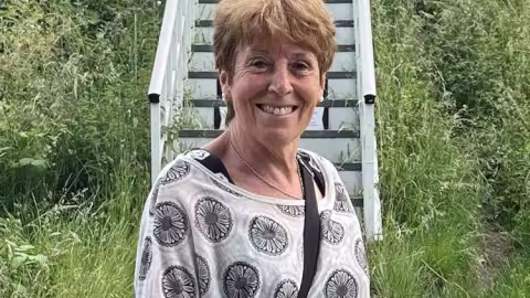 Wendy Thompson, 73 ans, découvre un pendentif de pénis de l’époque romaine
