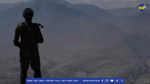 Au Pakistan: huit soldats tués et sept policiers ont été enlevés dans le nord-ouest du pays