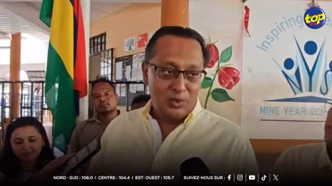Absence de l’opposition au Parlement : « Pé pren lepep la pu badinaz, pu dépôt fixe », affirme Roshi Bhadain