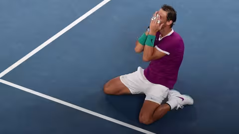 Open d’Australie : d’une retraite annoncée au record de titres du Grand Chelem, le 21e tour du magicien Rafael Nadal