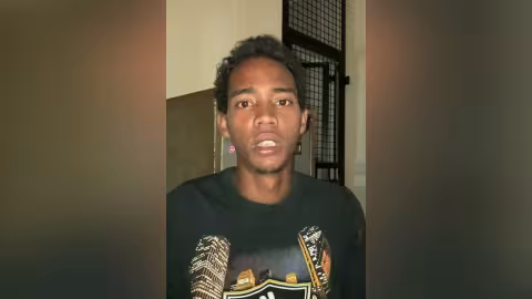 Vives tensions à Camp Levieux : dans une vidéo publiée par Me. Akil Bissessur, Kerven Lajoie, l’un des manifestants arrêtés cet après-midi, allègue avoir été battu par 8 policiers