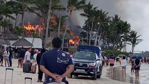 Dans l’Est : l’hôtel LUX Belle Mare en proie aux flammes