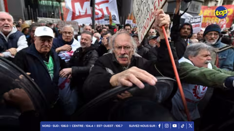Argentine: les retraités manifestent après le refus du président  Javier Milei de compenser l'inflation