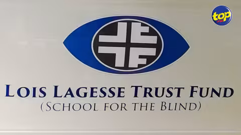 Examens du PSAC : Deux non-voyantes du  Lois Lagesse Trust Fund réussissent haut la main.